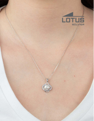 LOTUS Silver Necklace